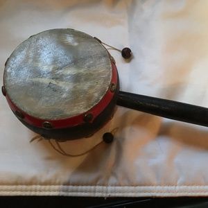 Monkey Drum: Great Display on Shelf! Works too!